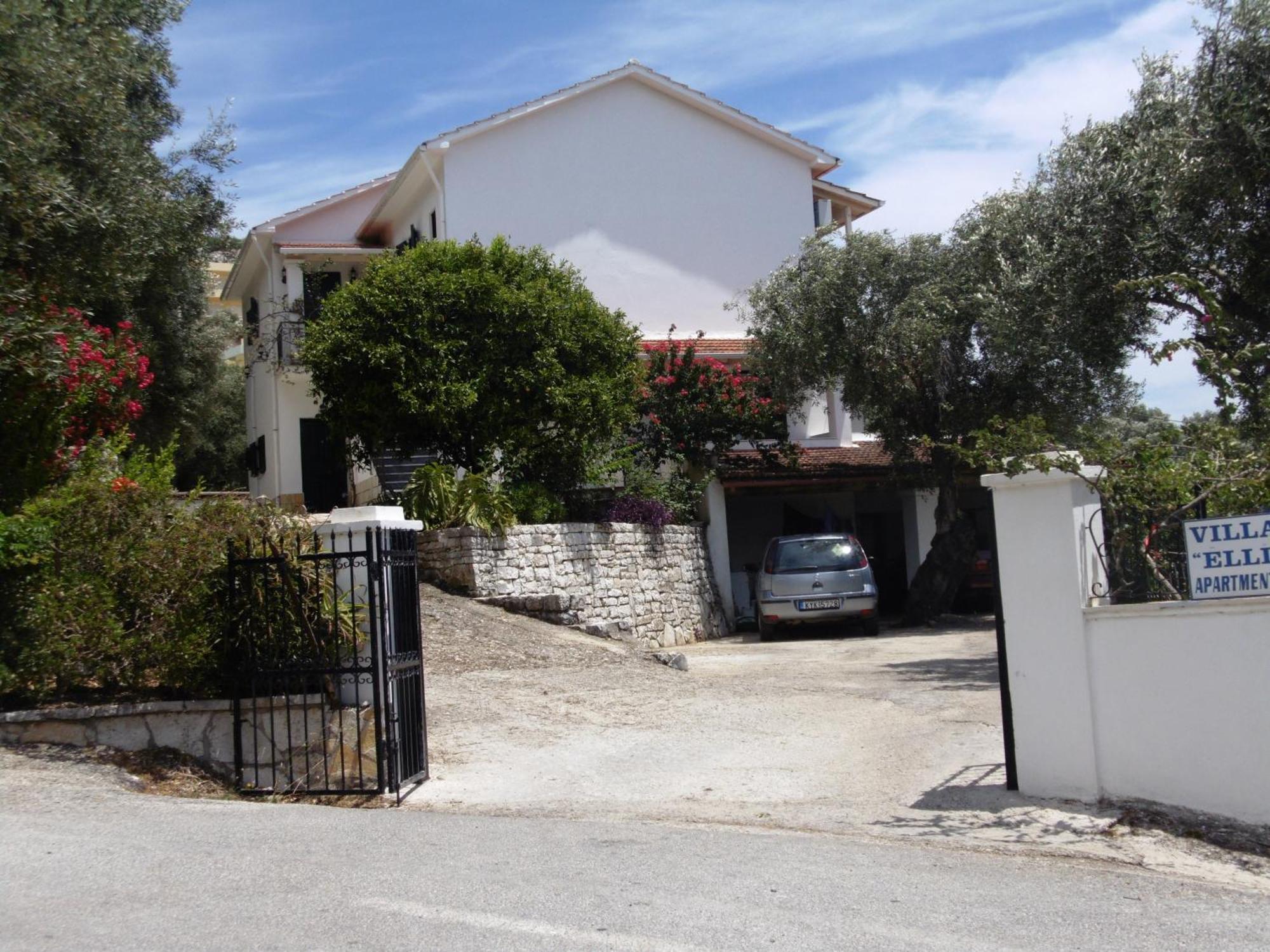 Villa Elli Panoramic View Ipsos Bilik gambar