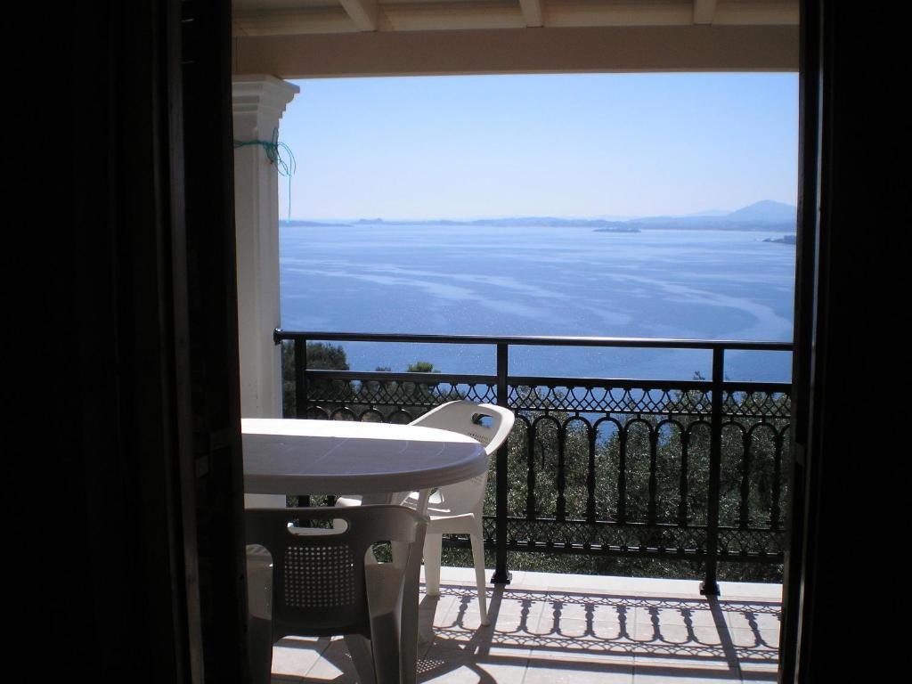 Villa Elli Panoramic View Ipsos Luaran gambar